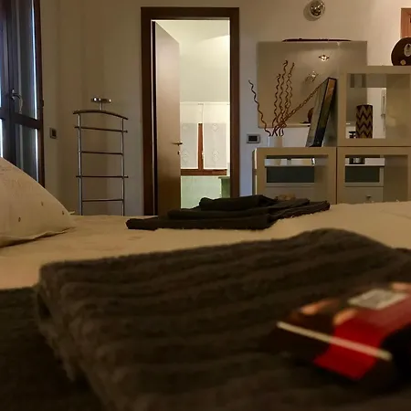 Apartment The Moon Seekers: La Mansarda Sotto La Luna